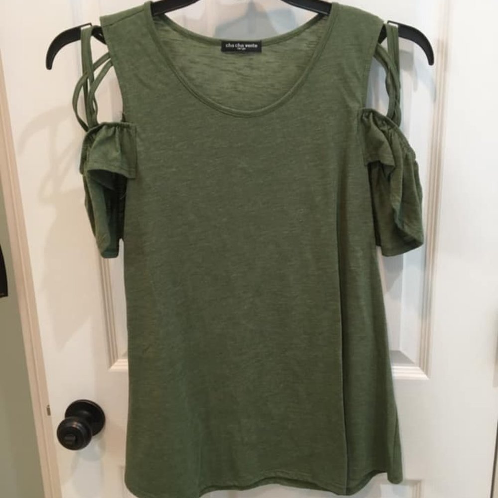 Green Short Sleeve Top With Lattice Sleeve